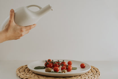 Bouteille d'huile d'olive en grès (blanc mat)